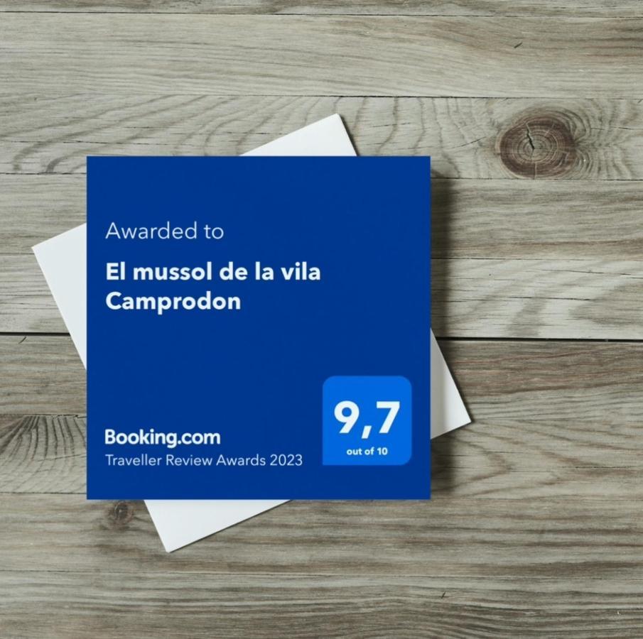 El Mussol De La Vila Camprodon, Balconets Amb Vistes A La Placa 外观 照片
